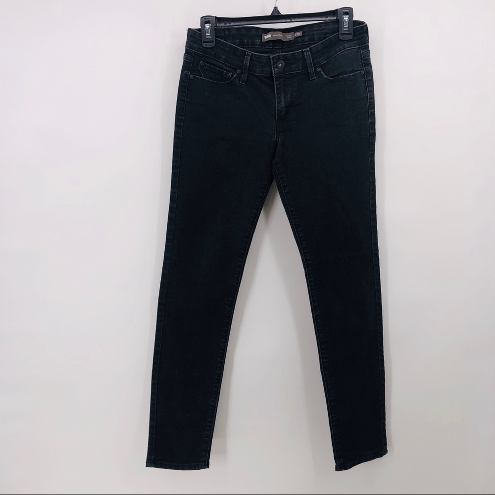 Levis jeans slight curvy mid rise skinny size 2